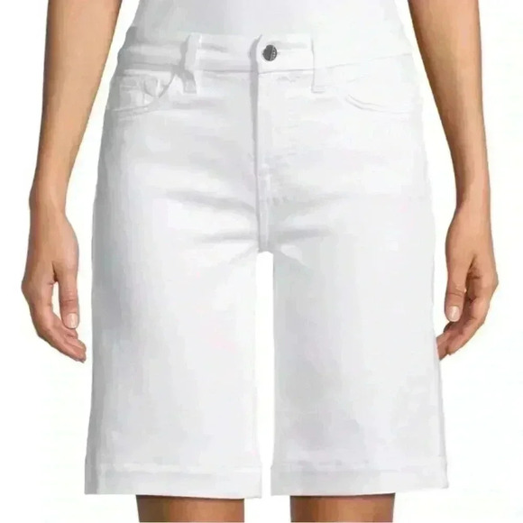 Jen7 Sculpting Bermuda Jean Shorts in White with Gold Buckle. Size 0. NWT! - Picture 1 of 16